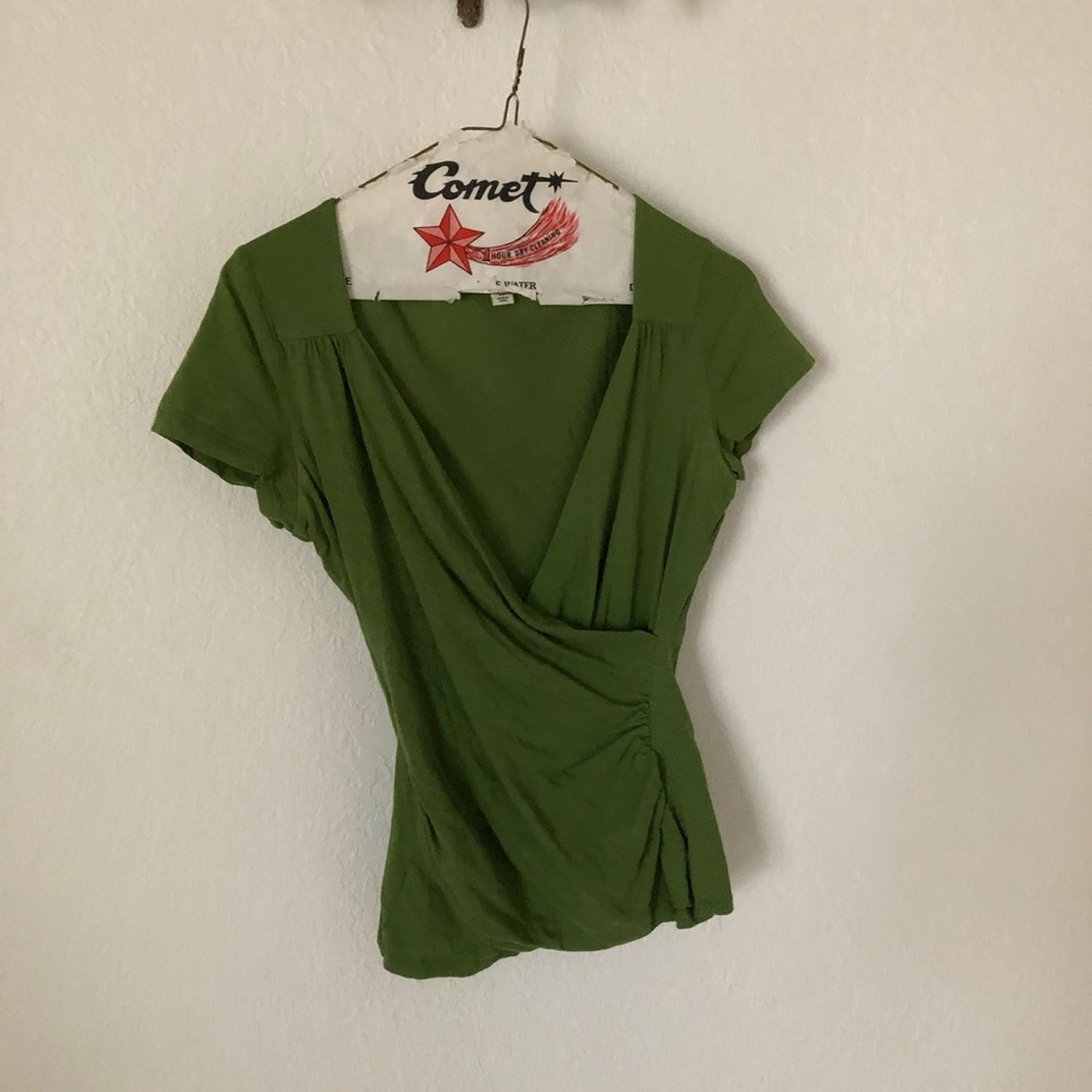 Banana Republic green crossover top